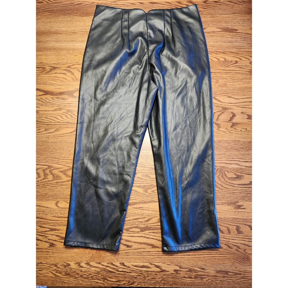 Bagatelle Collection Faux Leather Pants Womens Size XL Black Pleated Pockets - Picture 7 of 9